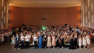 Детальніше про статтю Ужгородські студенти-медики відмовилися від випускного